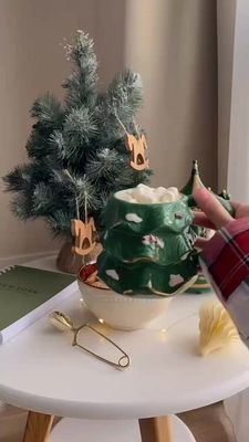 Открытка «С добрым утром»: Зимнее утро: тепло, уют и новогоднее настроение. Тэги: пожелание, позитивная, утро, красив…