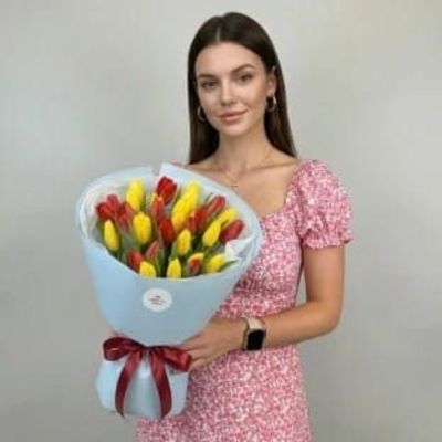 Открытка «С добрым утром»: Нежное доброе утро с весенними тюльпанами. Тэги: хорошего дня, пожелание, позитивная…