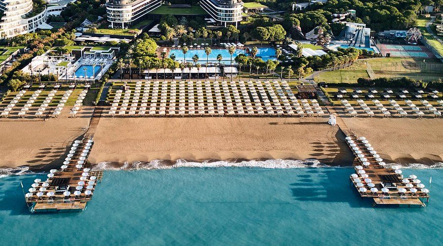 Открытка «С добрым утром»: Доброе утро: вид на райский пляж и море. Тэги: пожелание, утро, позитив, настроение, лето…